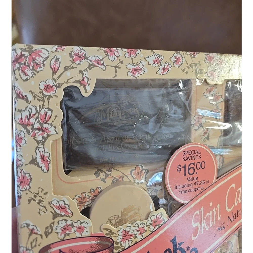 NOS Vtg 90's Mill Creek Skin Care‎ Essentials Nourishing Luxurious Bath Gift Set